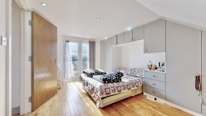 Photo 5- click for photo gallery